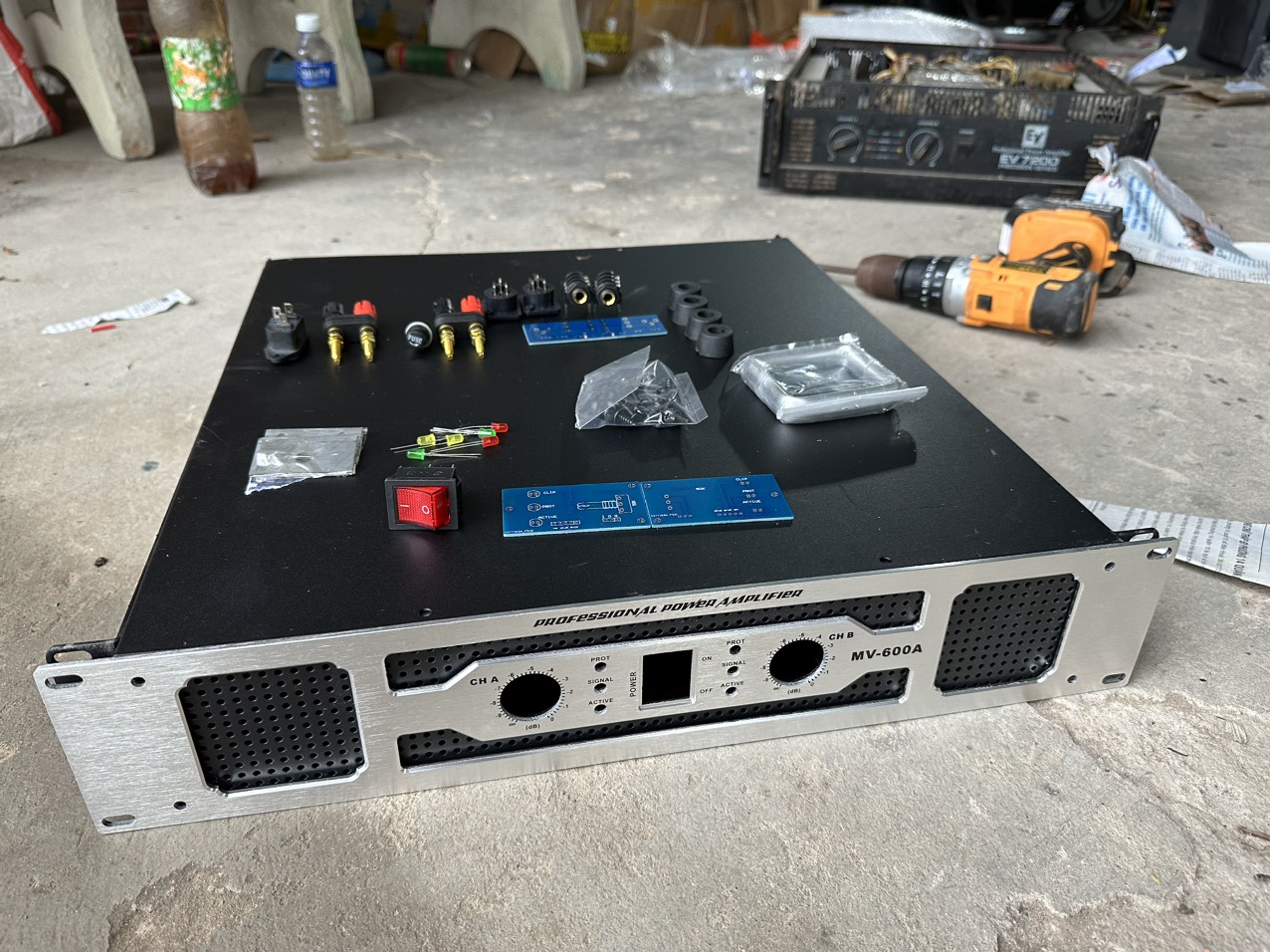 Vỏ cục đẩy 2u mv - 600 mặt nhôm dày mặt phay nhôm cnc