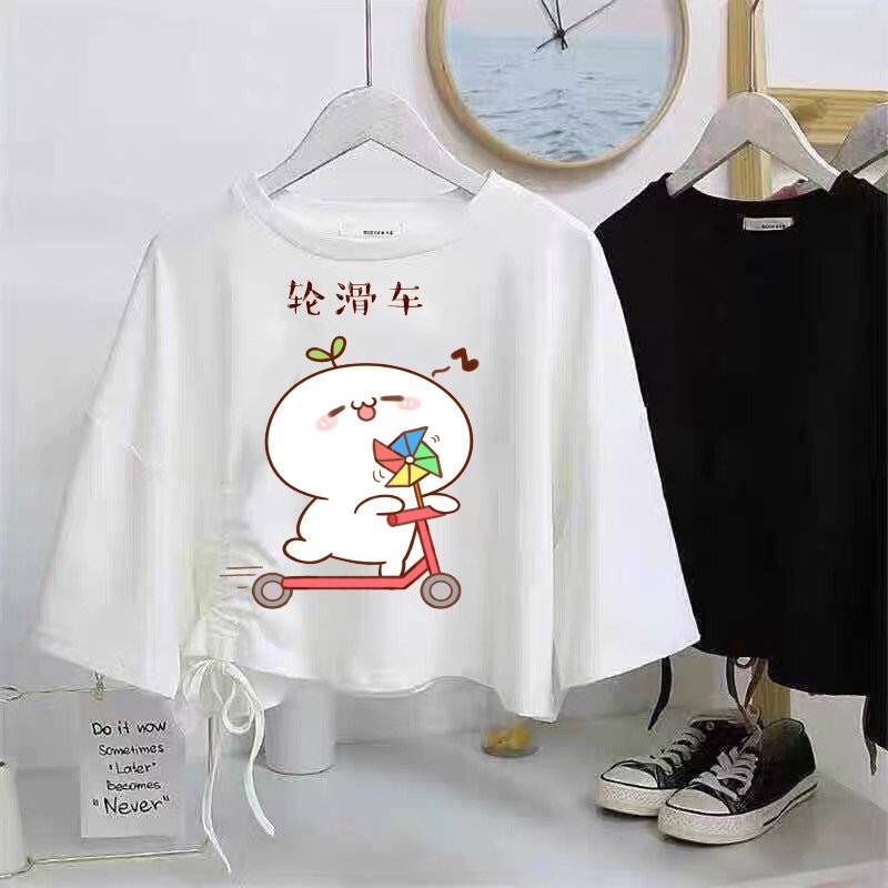 Áo trắng cloptop rút eo in hình rễ thương
