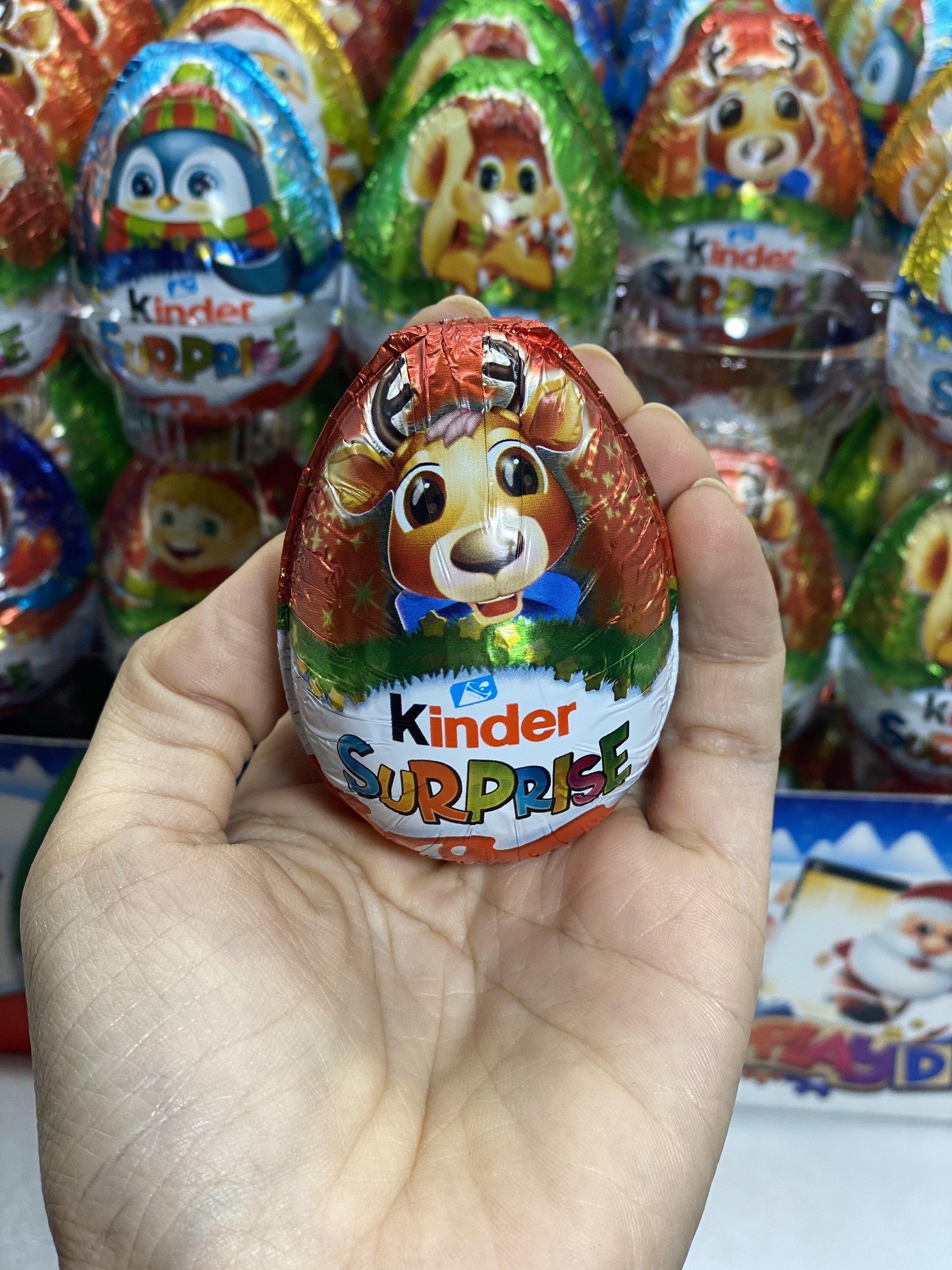 Trứng socola Kinder sữa Surprise 20gr và 100gr (có đồ chơi)- Đức