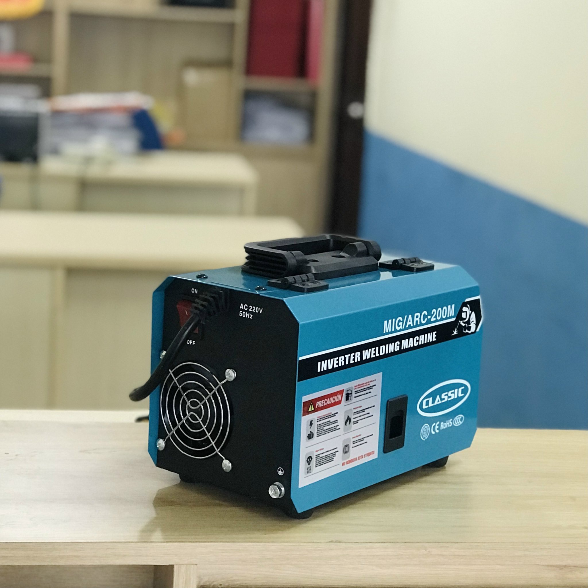 Máy hàn mig 3 chức năng Classic MIG/ARC 200M ( Tặng kính hàn điện tử, cuộn dây, 3 béc hàn)