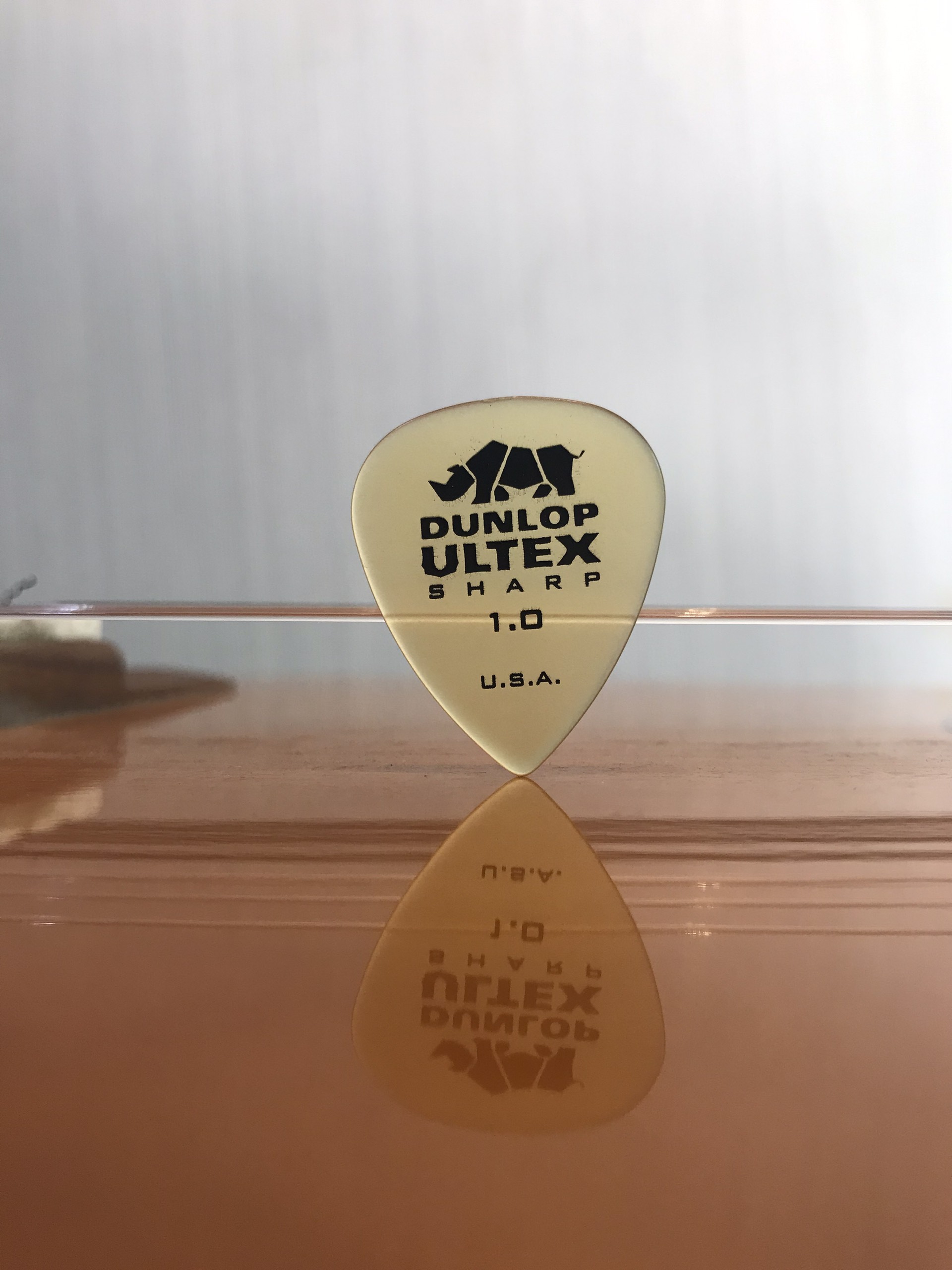 Pick, phím gảy guitar Dunlop Ultex Sharp 433R-Nhập Mỹ