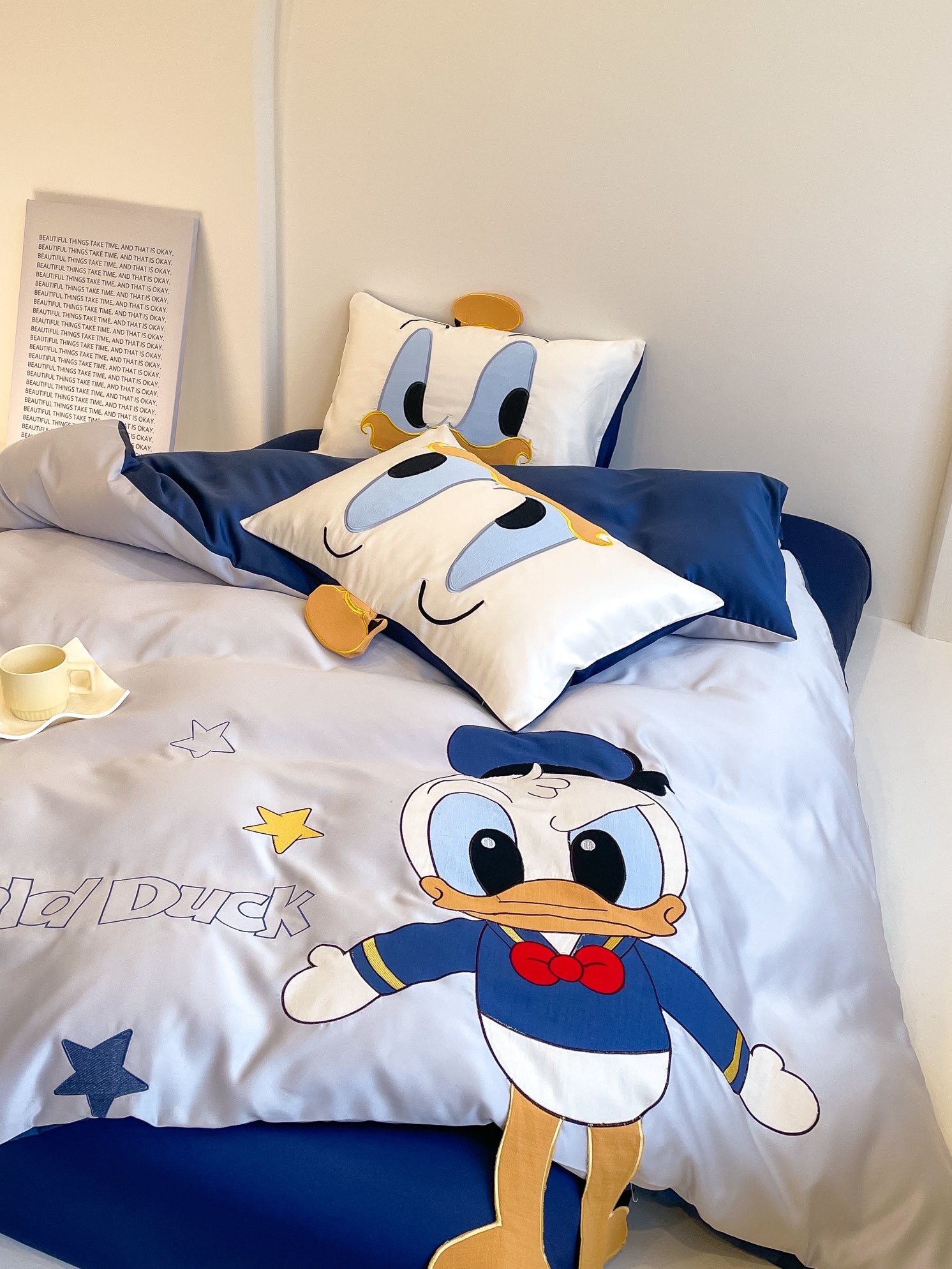 🎀(FREESHIP MAX) SET 5 MÓN VỎ CHĂN GA GỐI PHI LỤA DISNEY VỊT DONALD TẶNG GỐI TRANG TRÍ