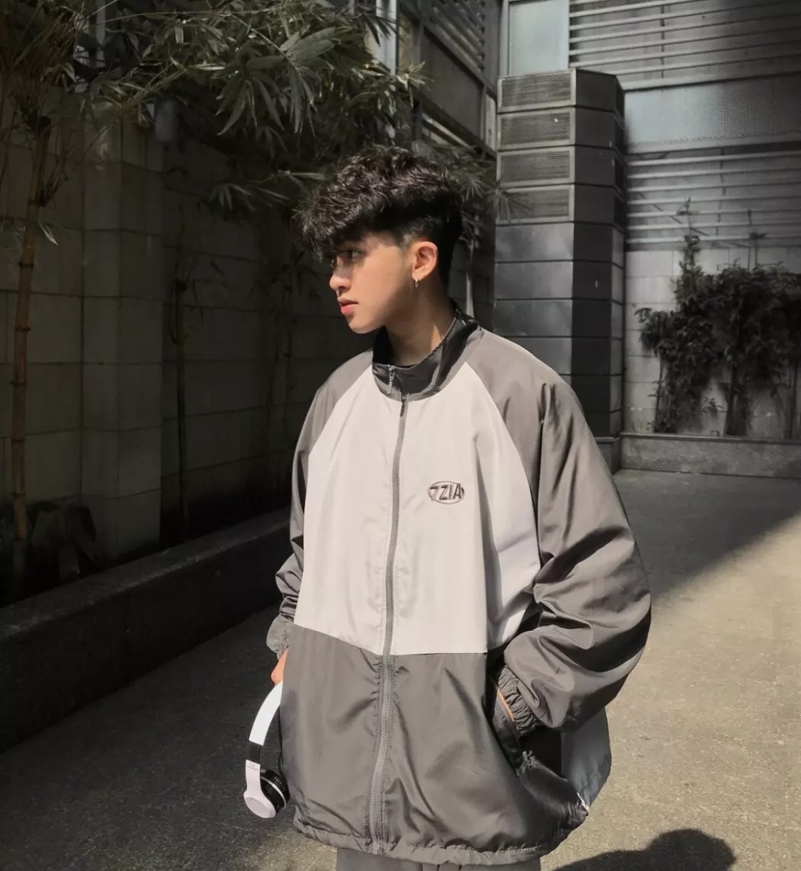 ÁO KHOÁC DÙ NAM NỮ - CHẤT LIỆU DÙ 2 LỚP - THIẾT KẾ IN 3D HỌA TIẾT LOGO HIỆN ĐẠI