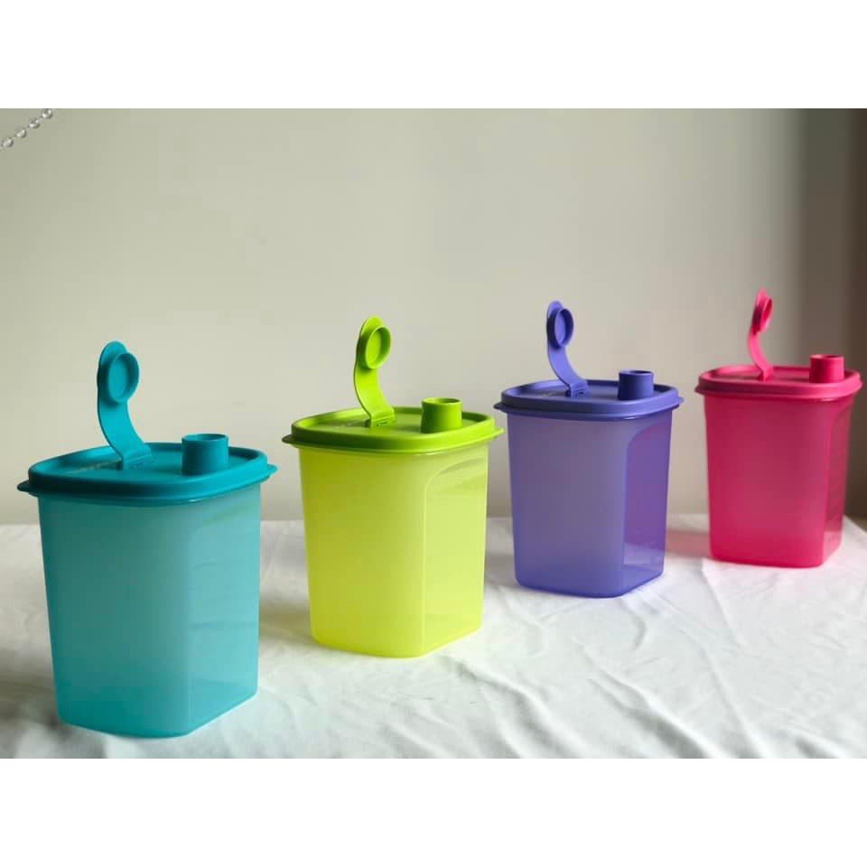 Bình nước Slim Line Pitcher 1L - Tupperware