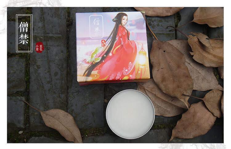 Nước hoa khô cổ trang