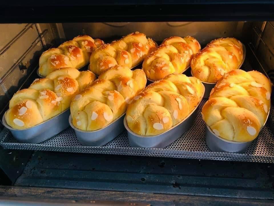 Bánh mì hoa cúc nhân sầu riêng - 350gam ( bánh đều ra mới mỗi ngày)