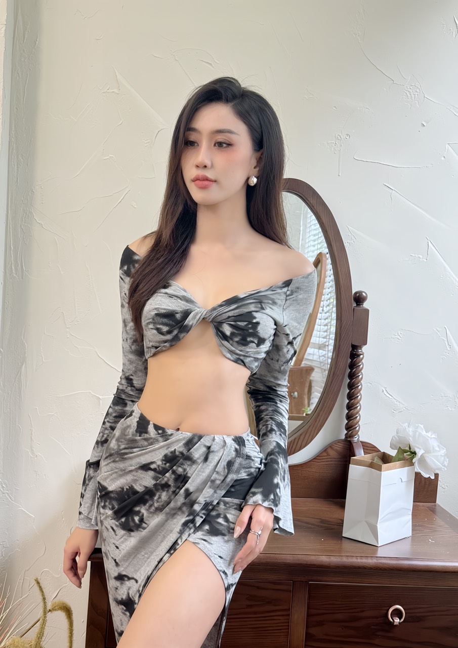 Set bikini nữ VANANHSCARLET xẻ đùi S022S23