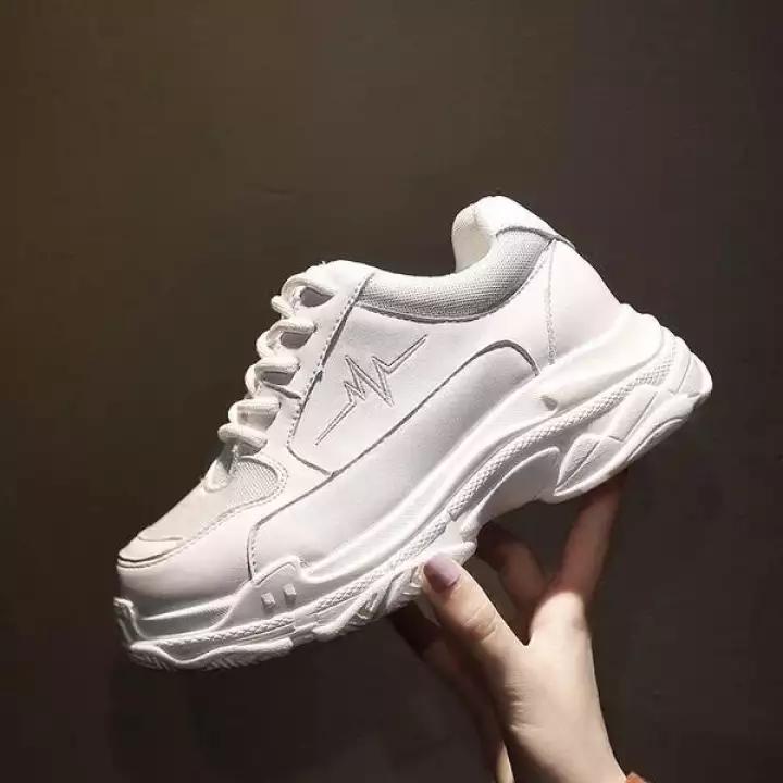 Giày sneaker nữ đế sóng QD Shop (Trắng)