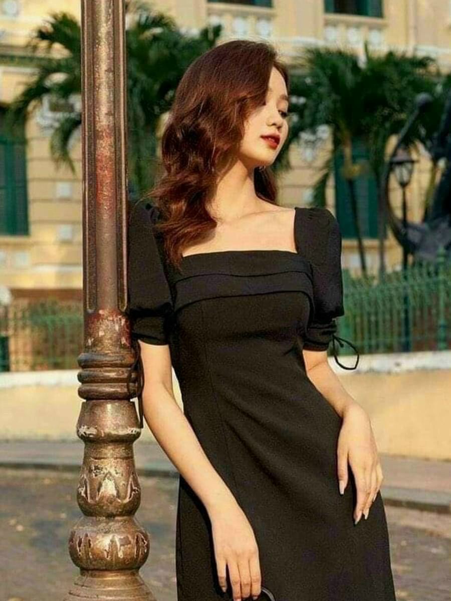 Đầm cổ vuông viền 2 màu