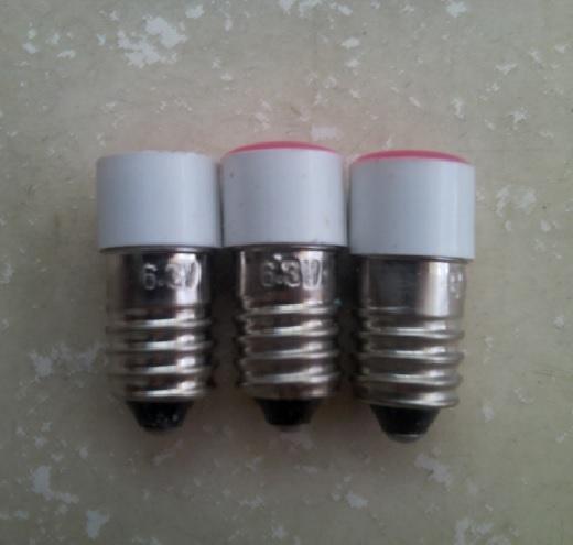 BÓNG LED  6.3V DC/AC ĐUÔI XOÁY 10MM E10 MÀU ĐỎ