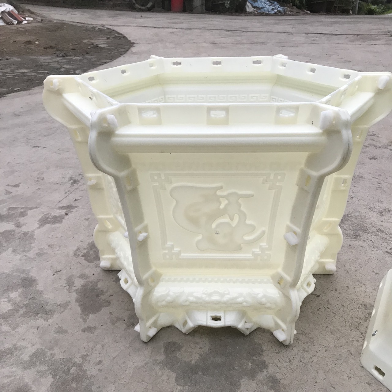 Khuôn chậu lục giác 48 chân liền đổ đáy