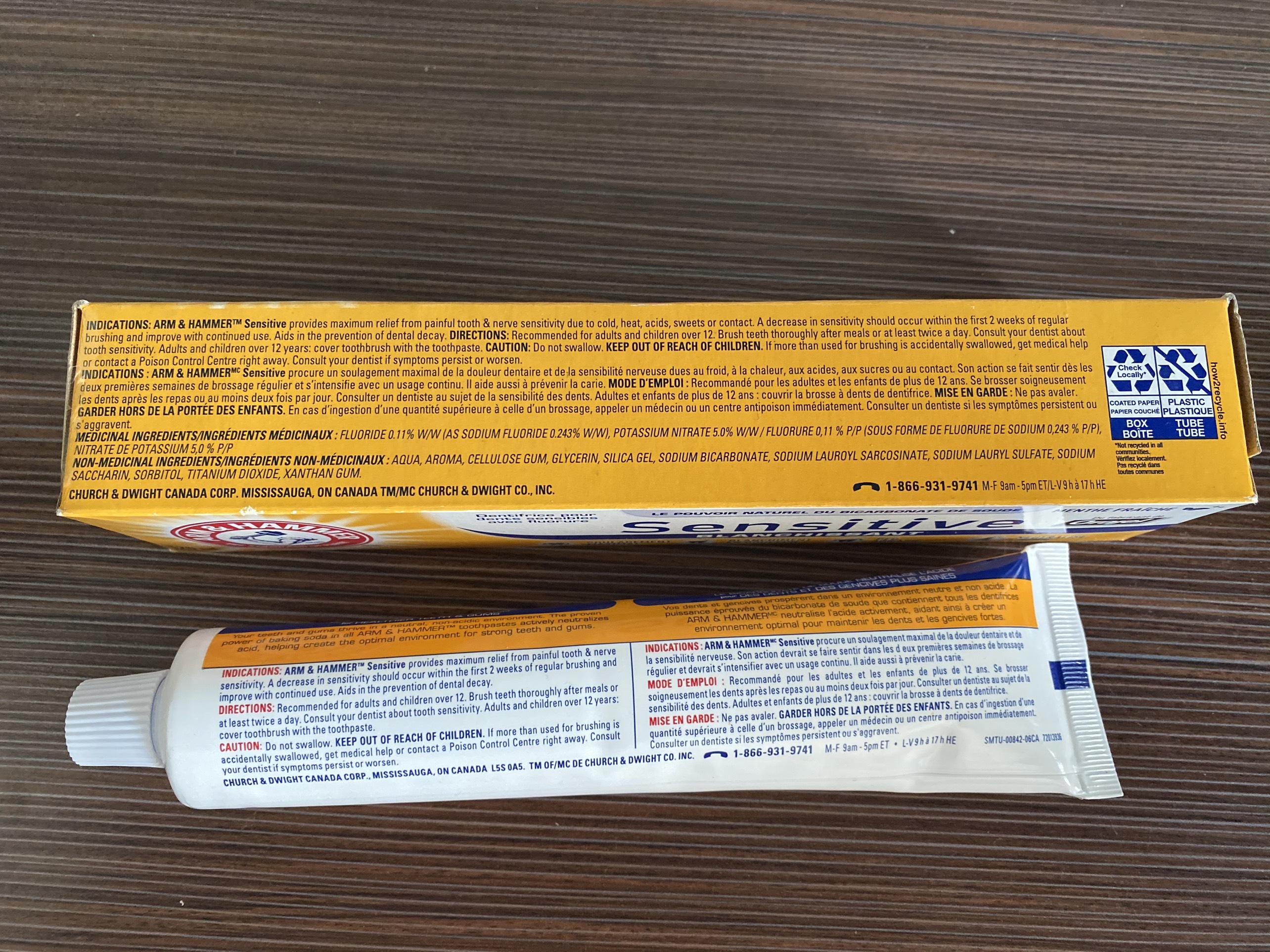 [HCM]kem đánh răng ARM & HAMMER Sensitive Whitening 120ml