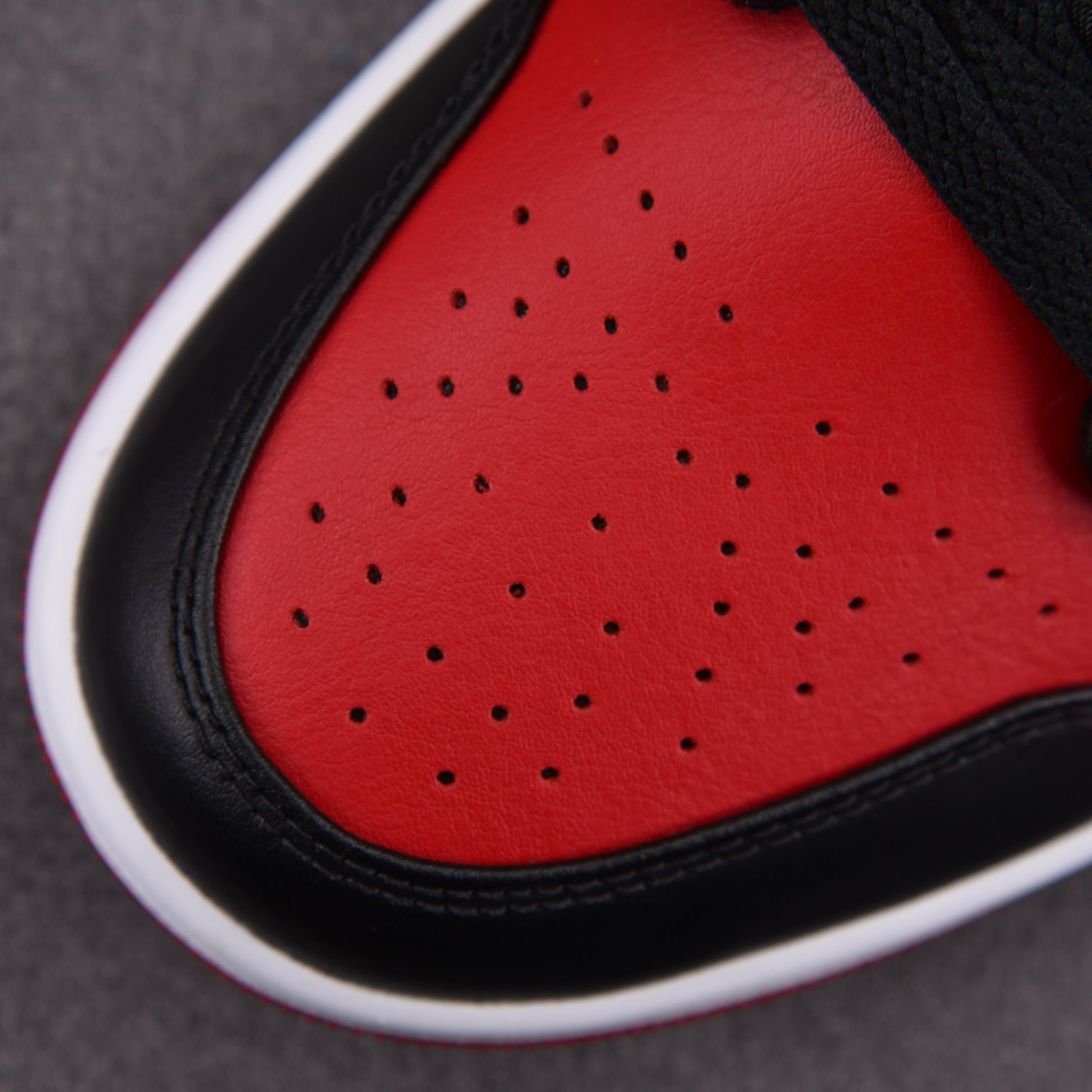 HOÀN TIỀN 15% - Nike JORDAN 1 LOW
