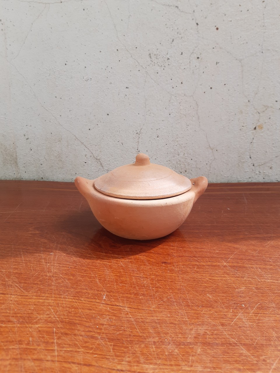 Nồi đất khoa quẹt đáy bằng ( biên hòa )