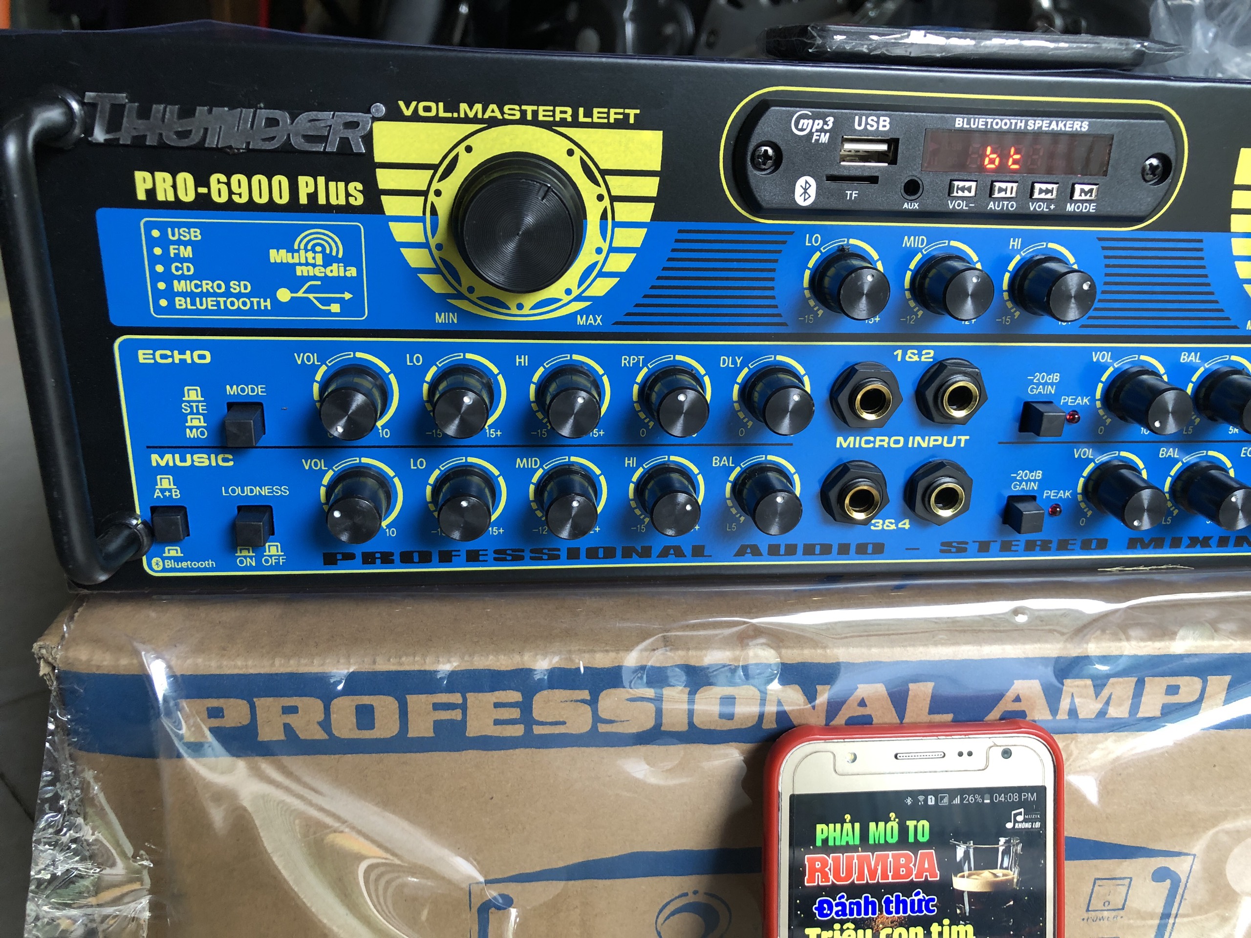 Amply Thunder Pro-6900 Plus chạy 12 sò-Bluetooth Cs 750W