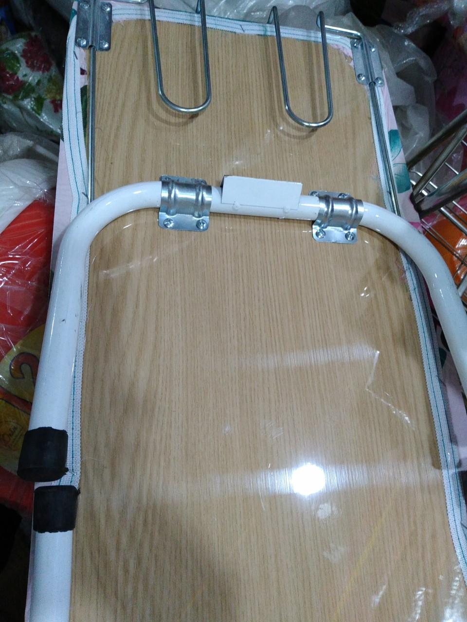 Kệ ủi đồ ngồi 30*80cm