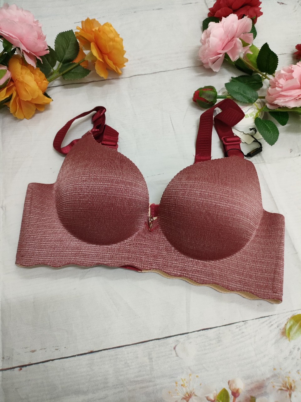 ÁO NGỰC SU TRƠN SIÊU NÂNG 6P (FOM NHỎ)