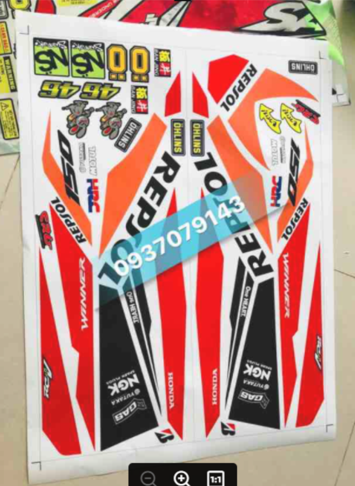 tem rời winner repsol dan xe trắng