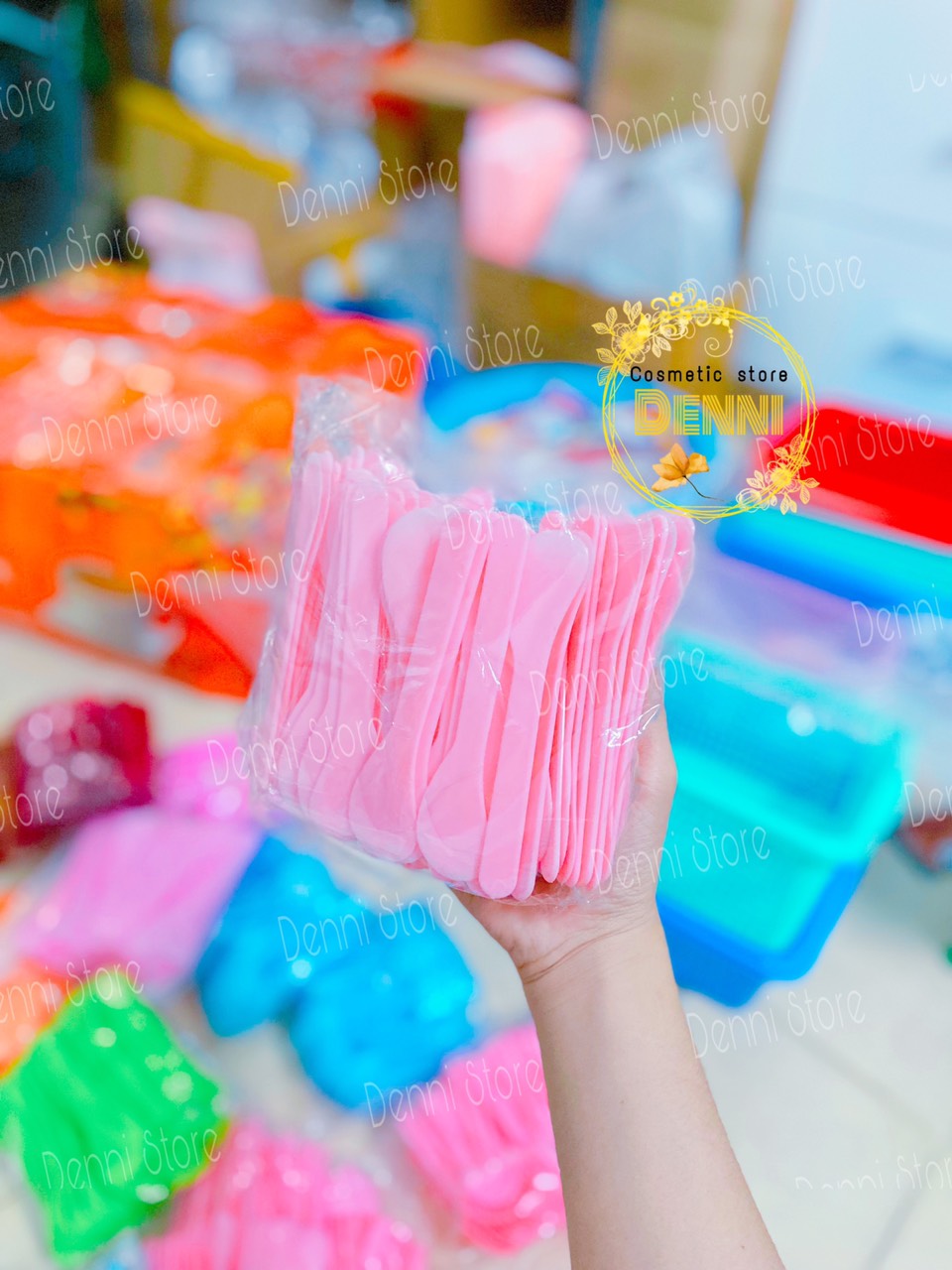 Sỉ 100 Muỗng Que Múc Kem , Lấy Kem , Nạo Kem - mỹ phẩm Denni