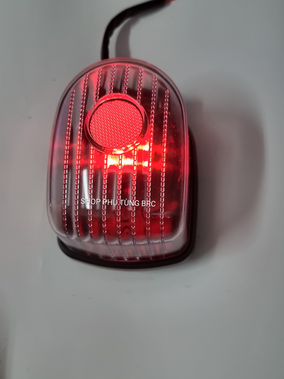 Bộ đèn hậu xe CUB đời mới ( chụp đèn màu trắng ).