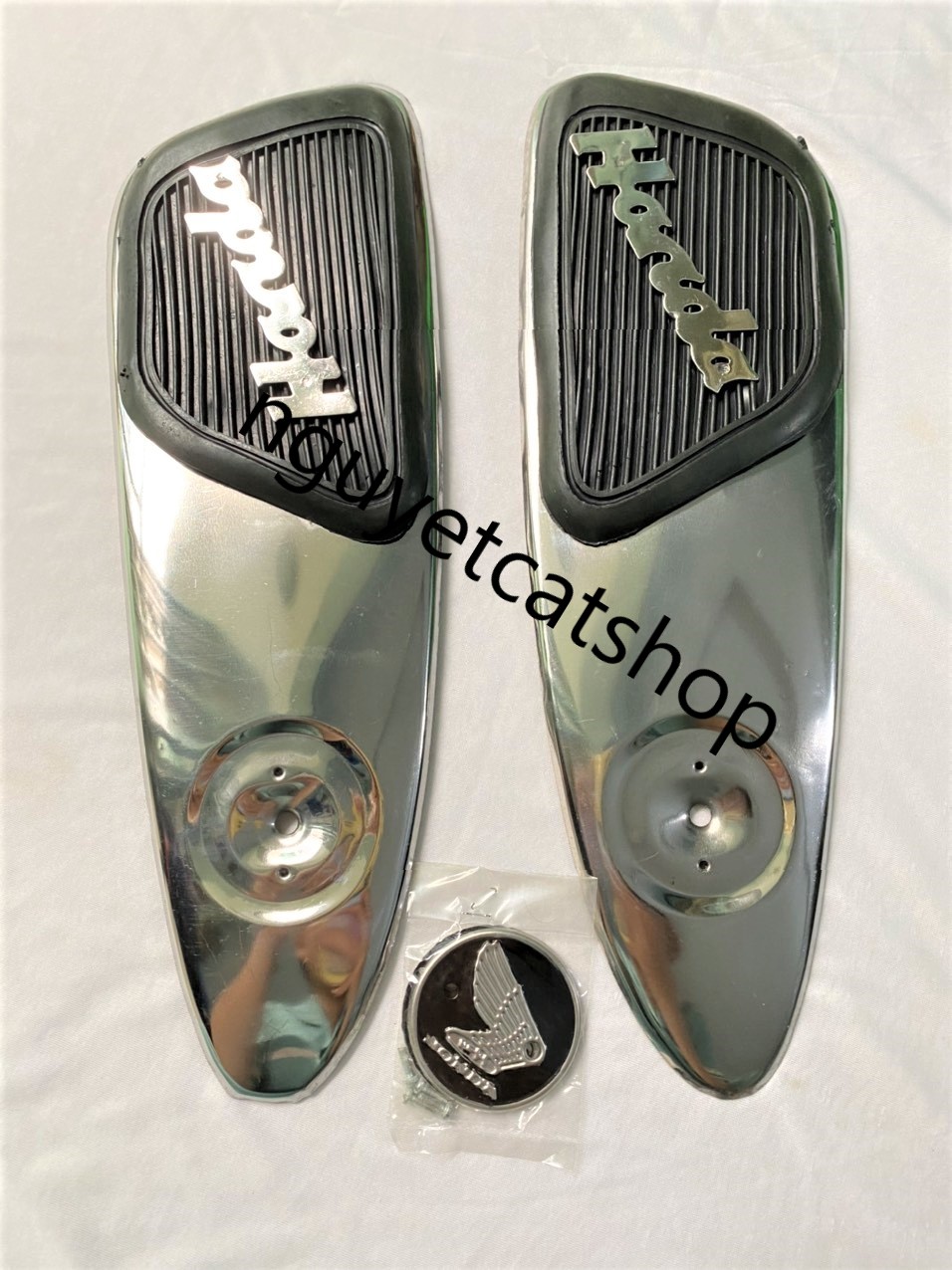 Ốp thùng xăng xe 67