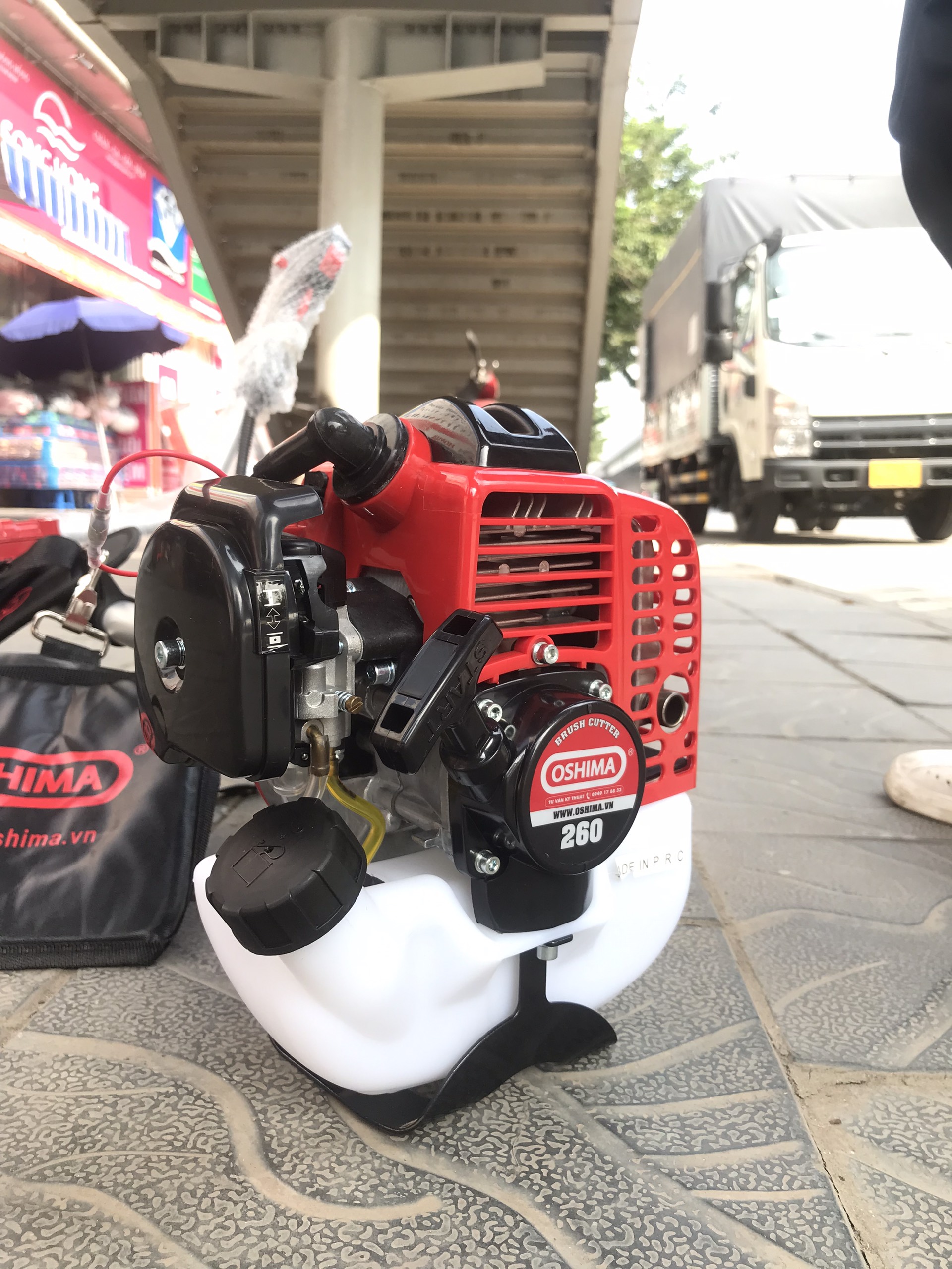 Máy cắt cỏ Oshima 260