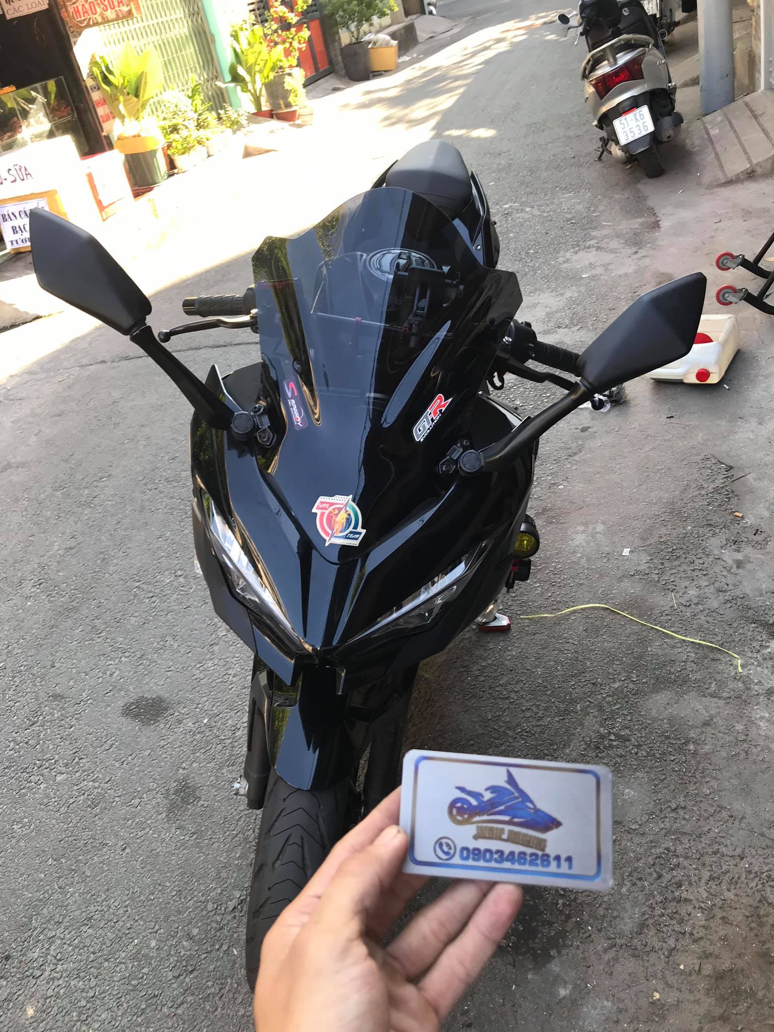 [HCM]KÍNH CHẮN GIÓ GTR CHO NINJA 400
