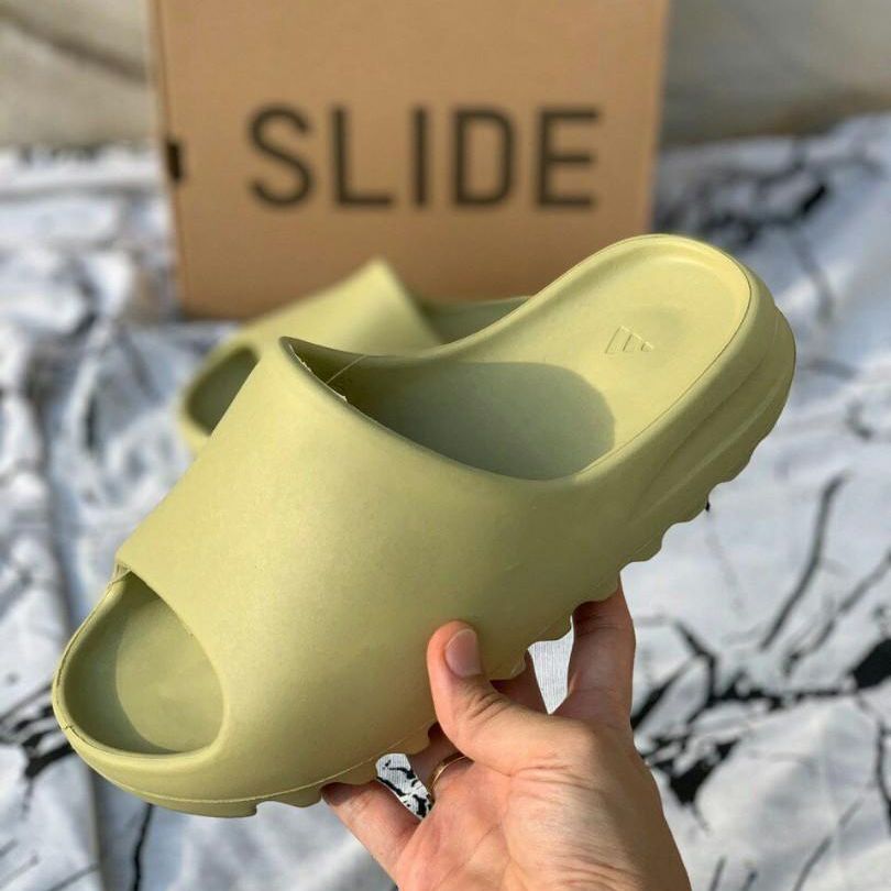 Dép Yeezy Slide Resin màu vàng nhạt ( Full box)