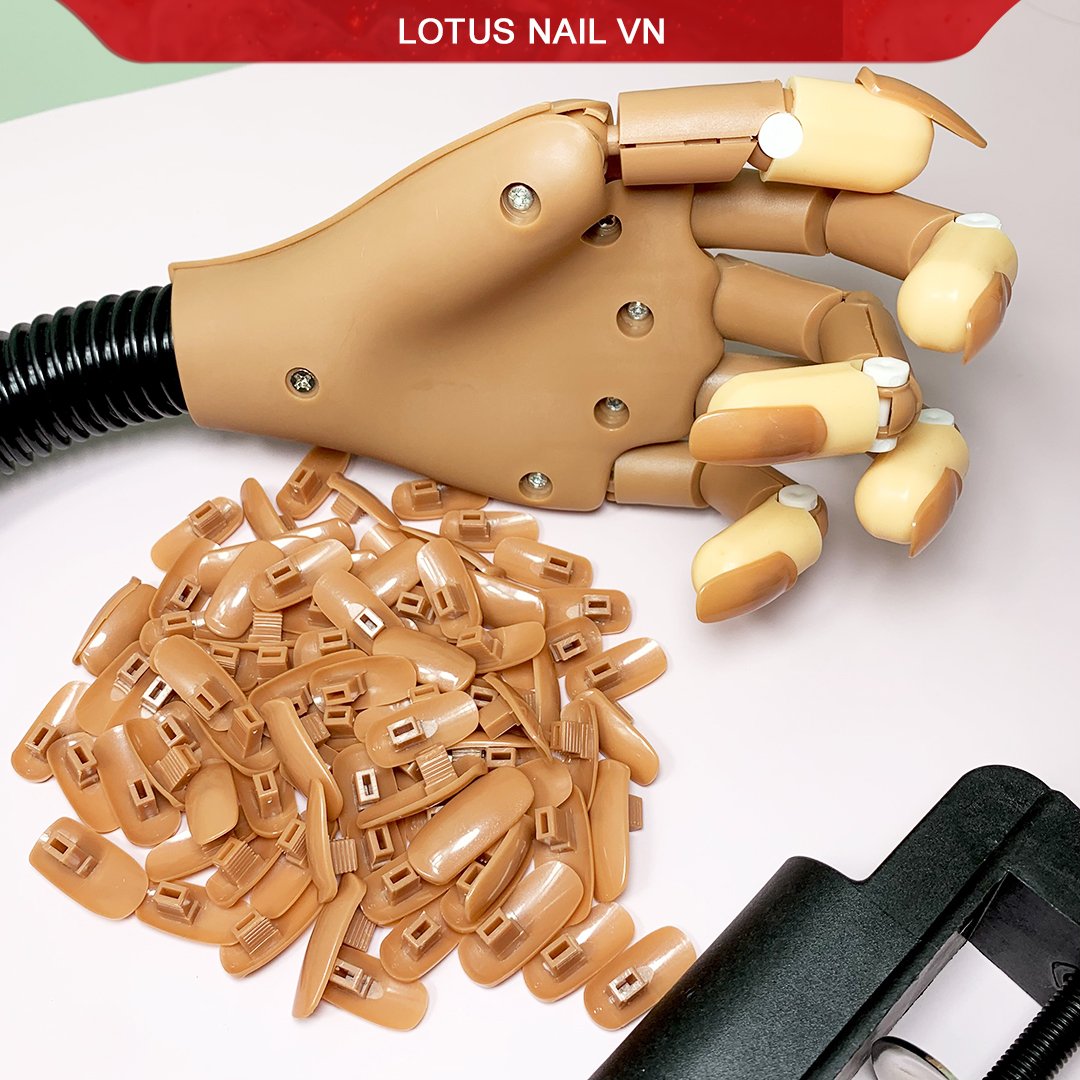 Bàn chân giả làm mẫu nail bằng silicon
