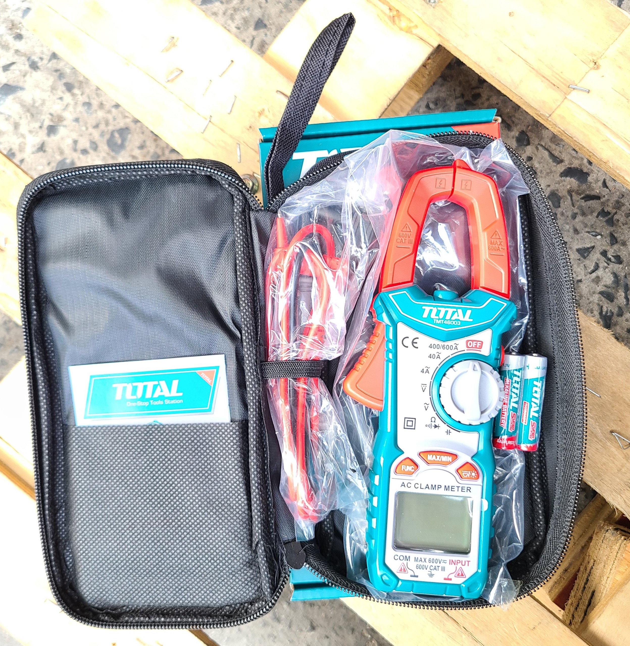 Kềm đo AC kỹ thuật số TOTAL TMT46003 (nâng cấp từ mã TMT46002)