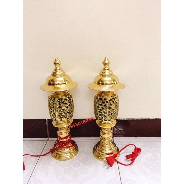 Đôi đèn điện thờ bằng đồng vàng cao 38, 40cm,45cm