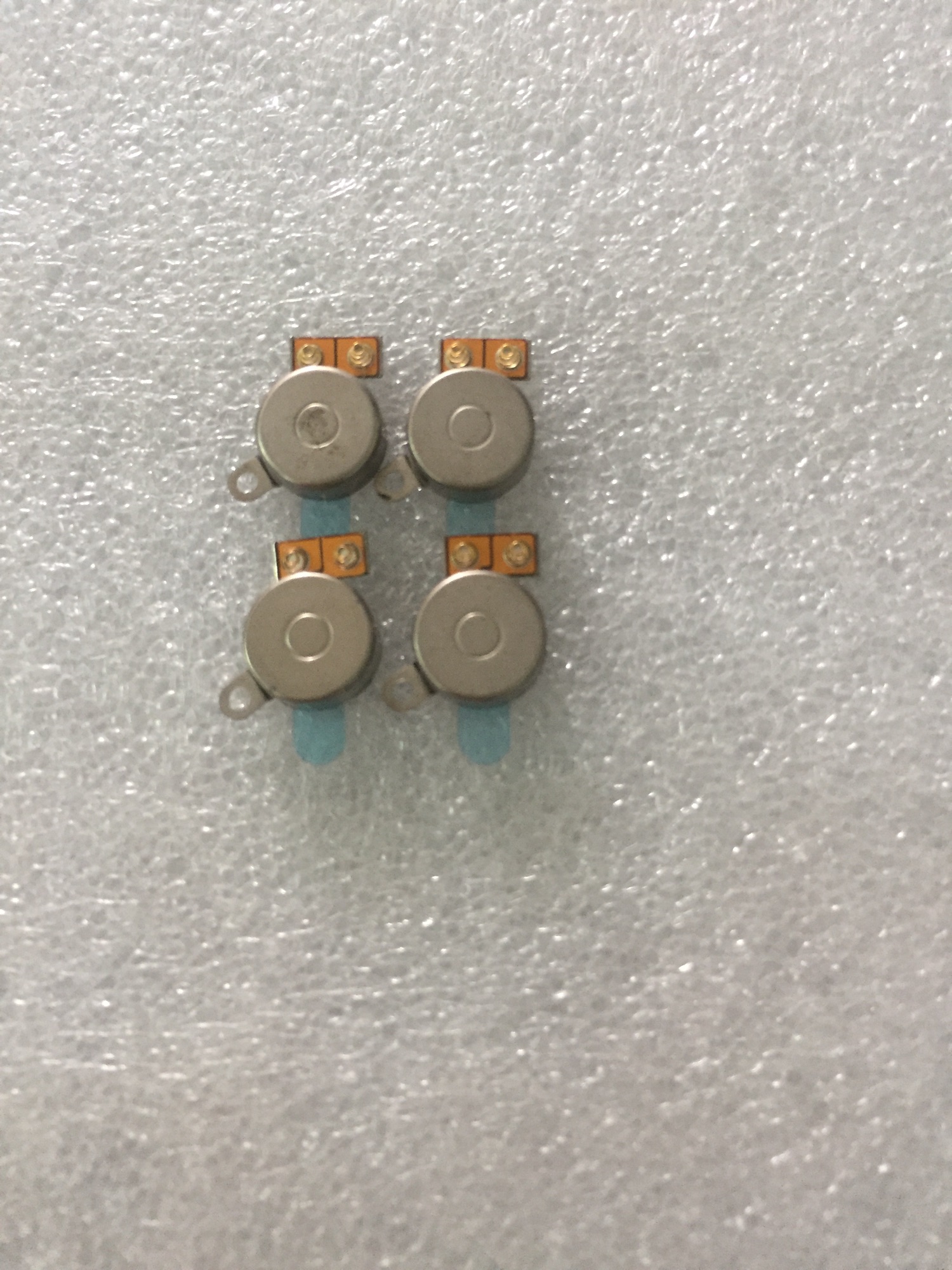 Cục rung iphone 4S