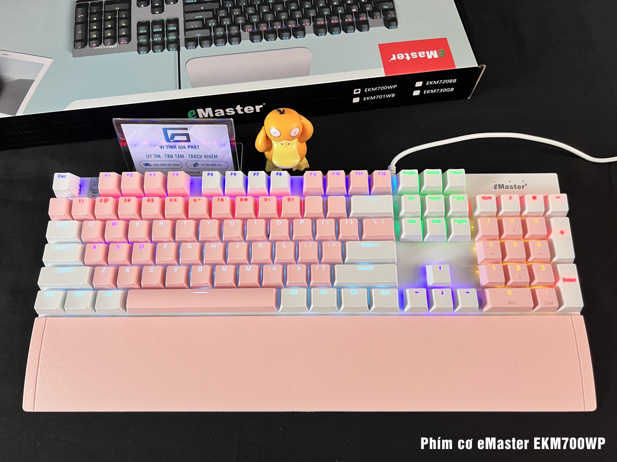 Bàn phím cơ Gaming EMASTER EKM700WP Hồng - Trắng (Full size 104 phím, Blue switch, kèm kê tay)