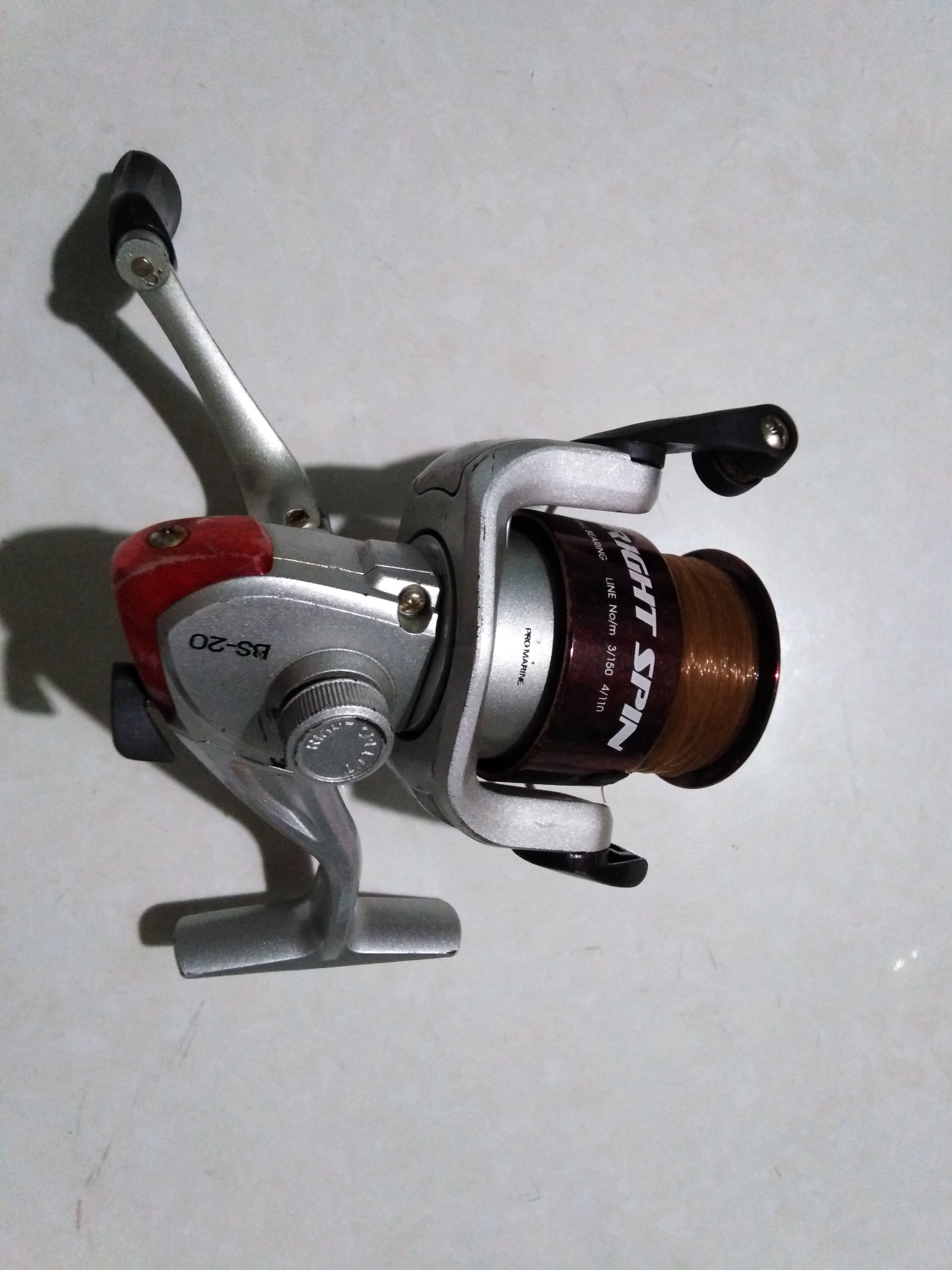 Máy câu bãi nhật RIGHT spin