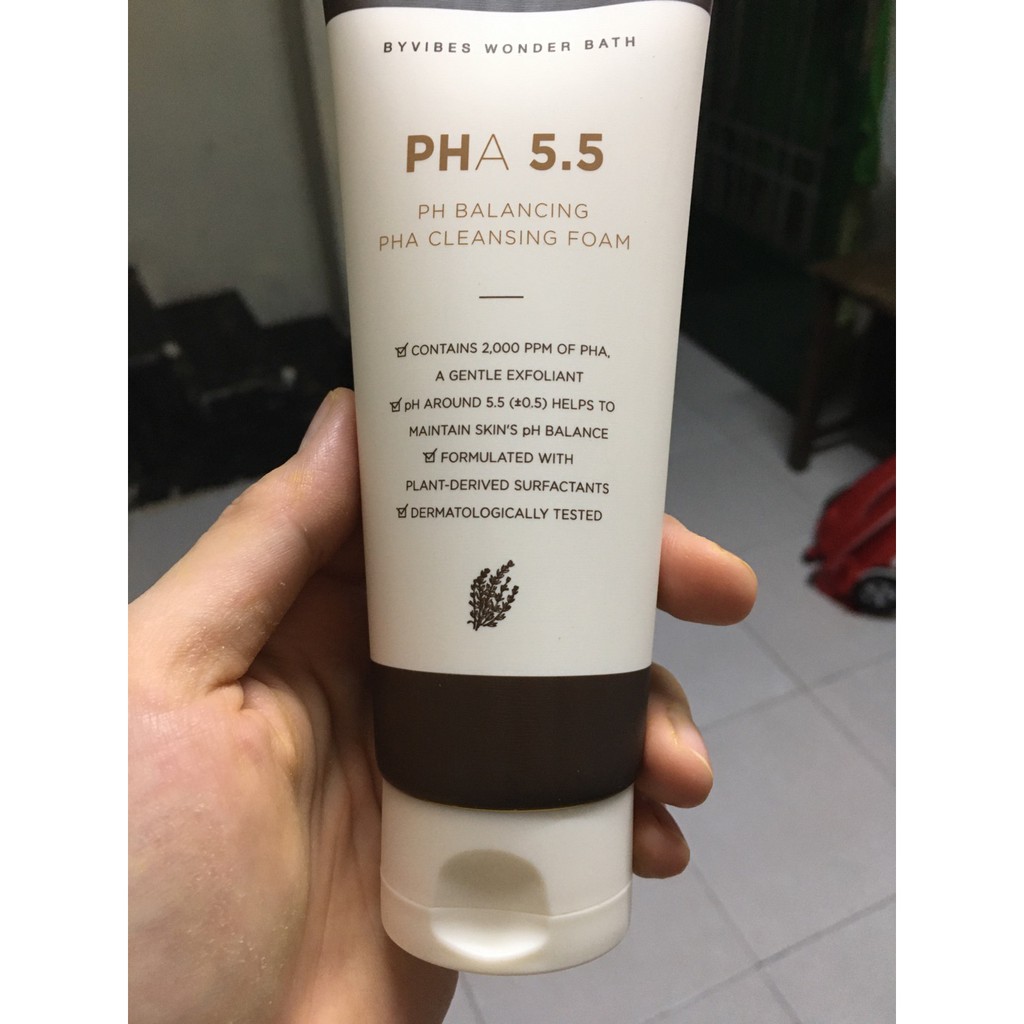 Sữa Rửa Mặt - Byvibes Wonder Bath PHA 5.5 PH Balancing PHA Cleansing Foam 150ml