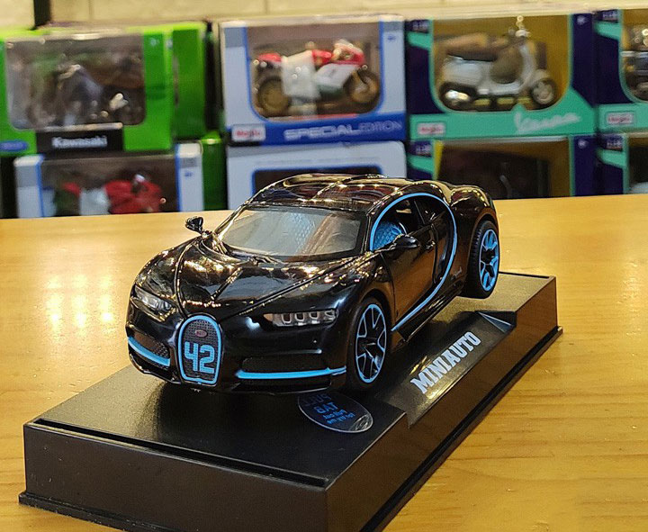 XE MÔ HÌNH TĨNH siêu xe Bugatti Chiron - MINIAUTO tỷ lệ 1:32