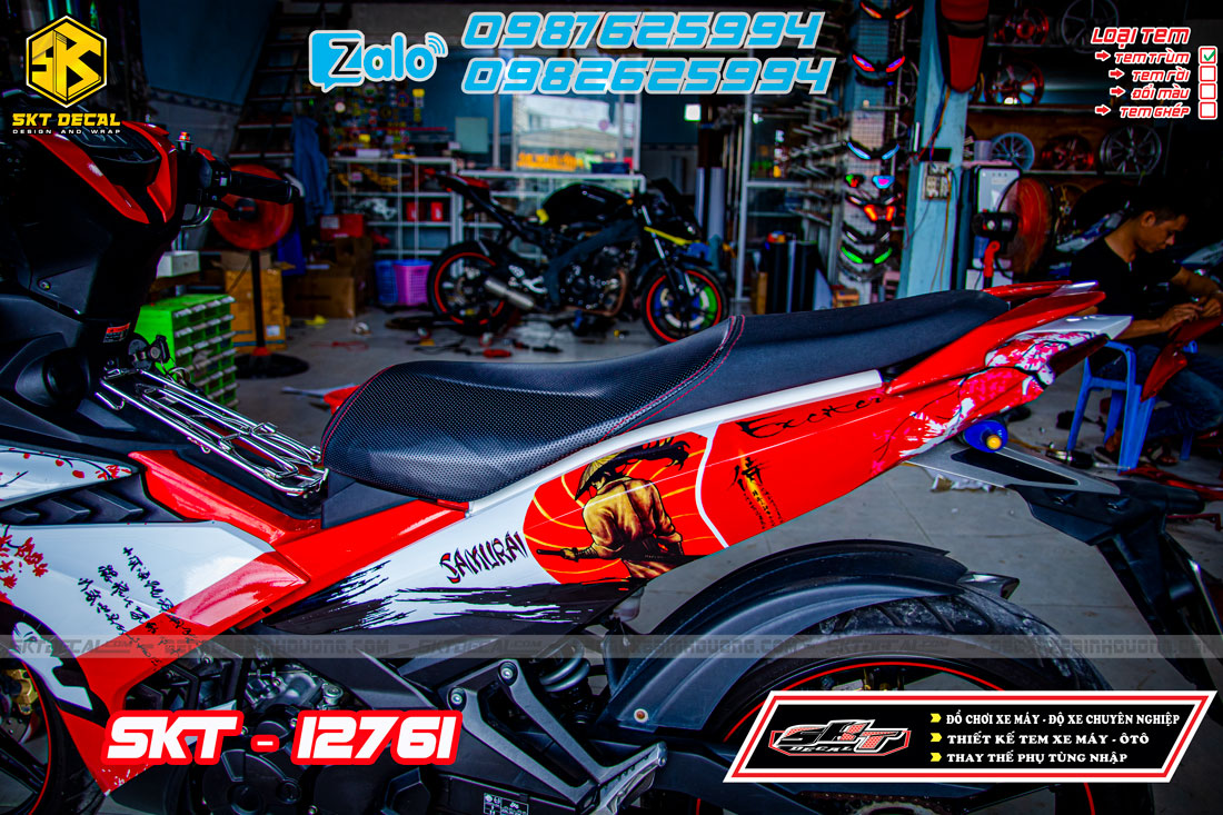 tem trùm exciter 150 trắng đỏ samurai hoa anh đào