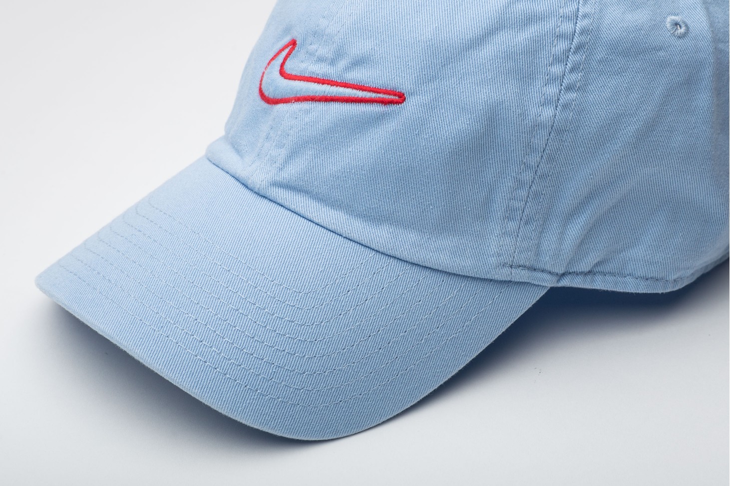 Mũ Nike Heritage 86 Essential Swoosh 943091-436