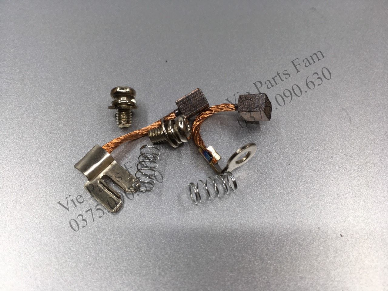 Bộ chổi than đề xe máy Yamaha Sirius (Hàng tốt)
