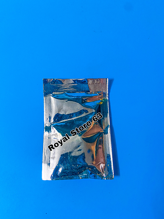 Carophyll trộn thức ăn lên màu cho cá cảnh (gói 1g)