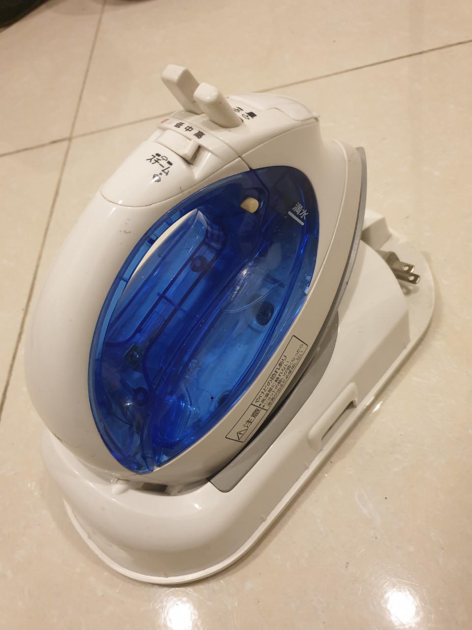 Bàn là không dây nhật bãi điện 100v-110v