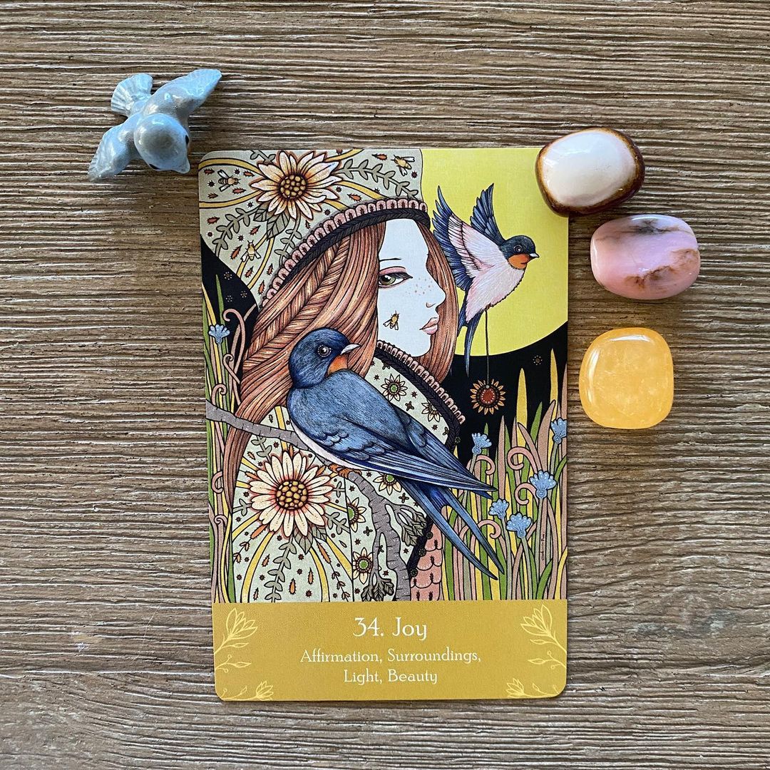 Universal Folk Oracle