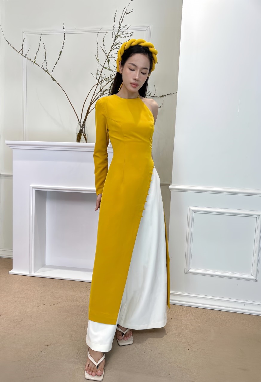 COCO SIN - Áo Dài Vàng Lệch Vai