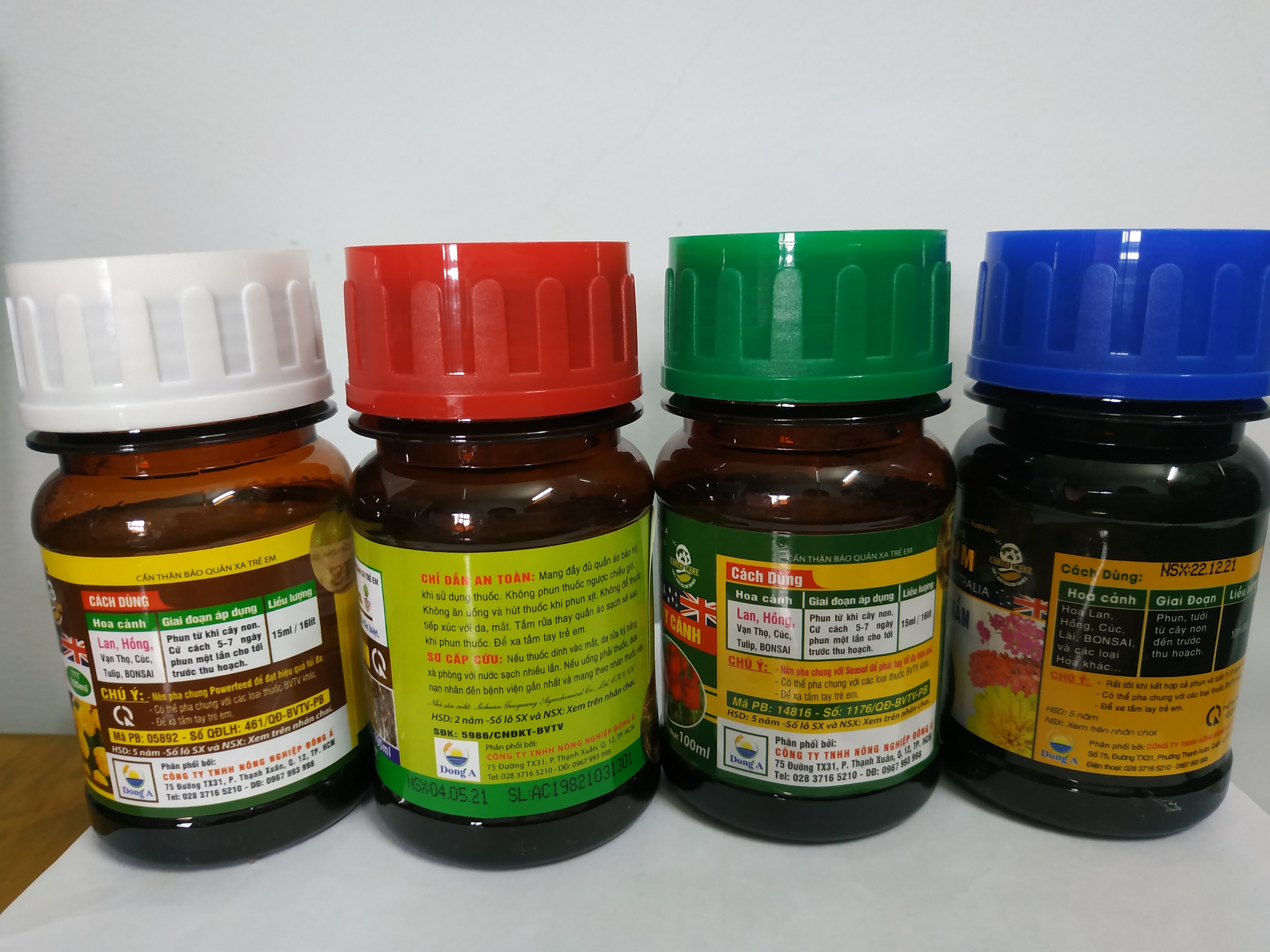 Bộ tứ siêu đẳng dành cho hoa lan (Org hum+acroots+power feed+seasol) - chai 100ml