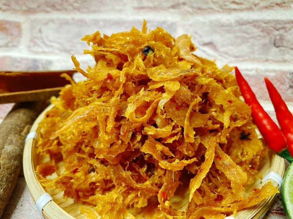 [FREESHIP MAX] Mực Khô Xé Sợi ( ăn liền ) gói 100 gram là món ăn ngon ơi là ngon của shop Đặc Sản Biển Phan Thiết NGỌC DŨNG. HSD 12 tháng kể từ ngày đặt hàng.