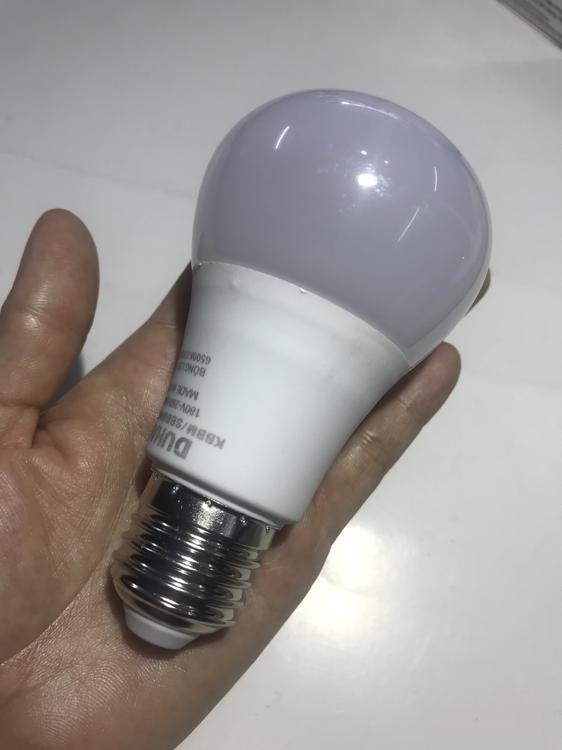 Bóng đèn led bulb tròn Duhal 7W, đổi màu 3 chế độ