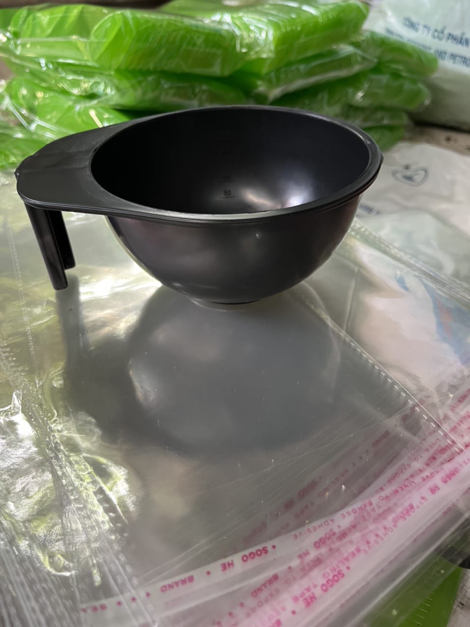 Bộ dụng cụ nhuộm tóc tại nhà
