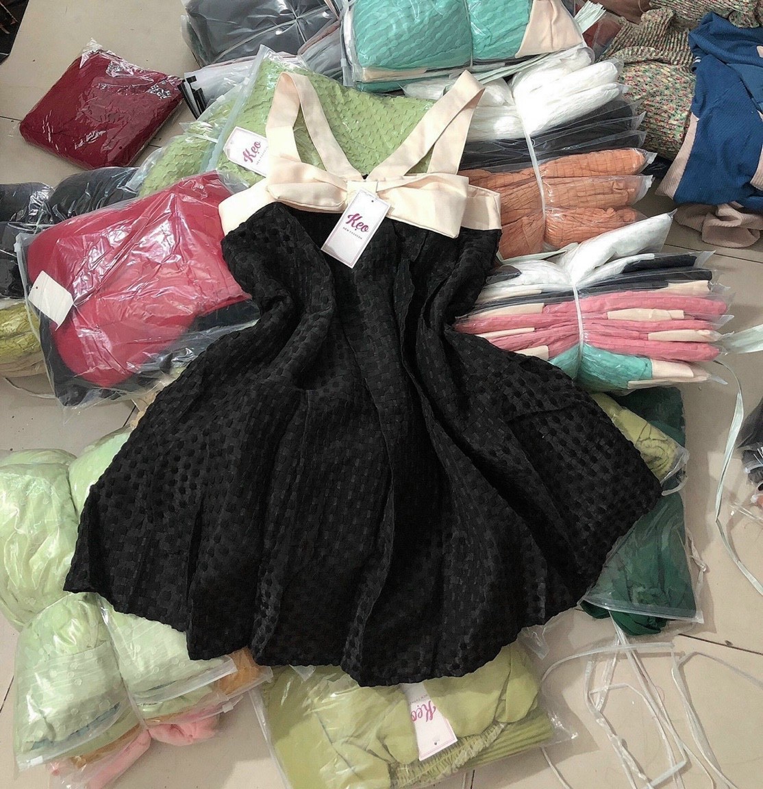 Đầm tiểu thư nữ Hàn Quốc dánh xoè Babydoll, đầm nữ cổ yếm đính nơ, đầm xoè, váy tiểu thư nữ bánh bèo chất Xốp cao cấp