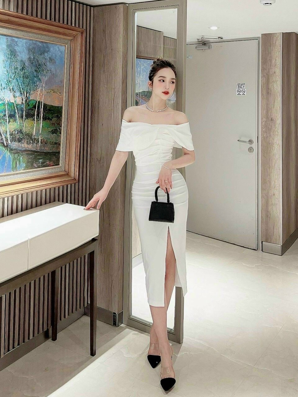 Đầm umi trễ vai ôm body xẻ tà tay ngắn eo xếp ly có kèm mút sang trọng quý phái, đầm dự tiệc body trễ vai dáng midi xẻ tà quyến rũ, đầm ôm body lệch vai lung linh sang chảnh dx