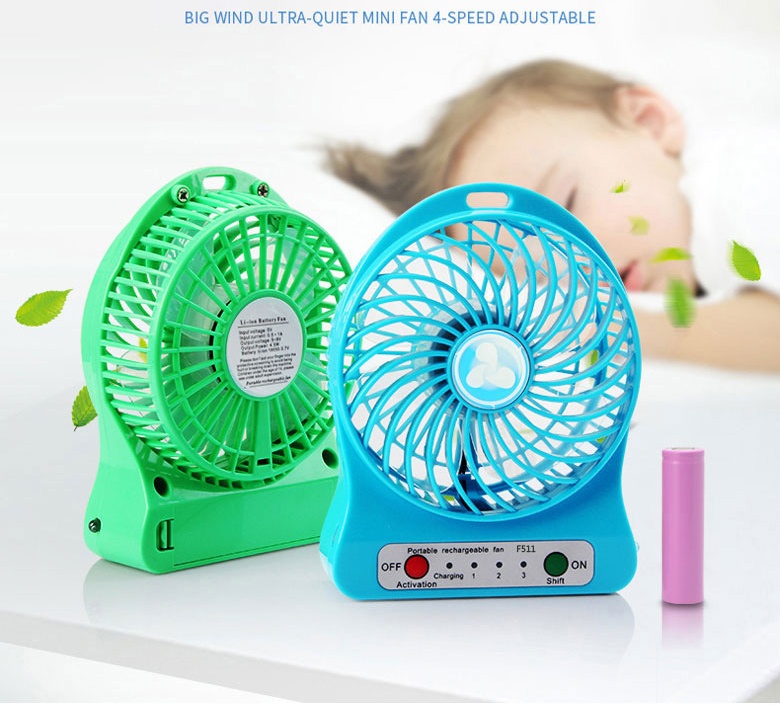 Quạt tích điện mini 3 tộc độ gió